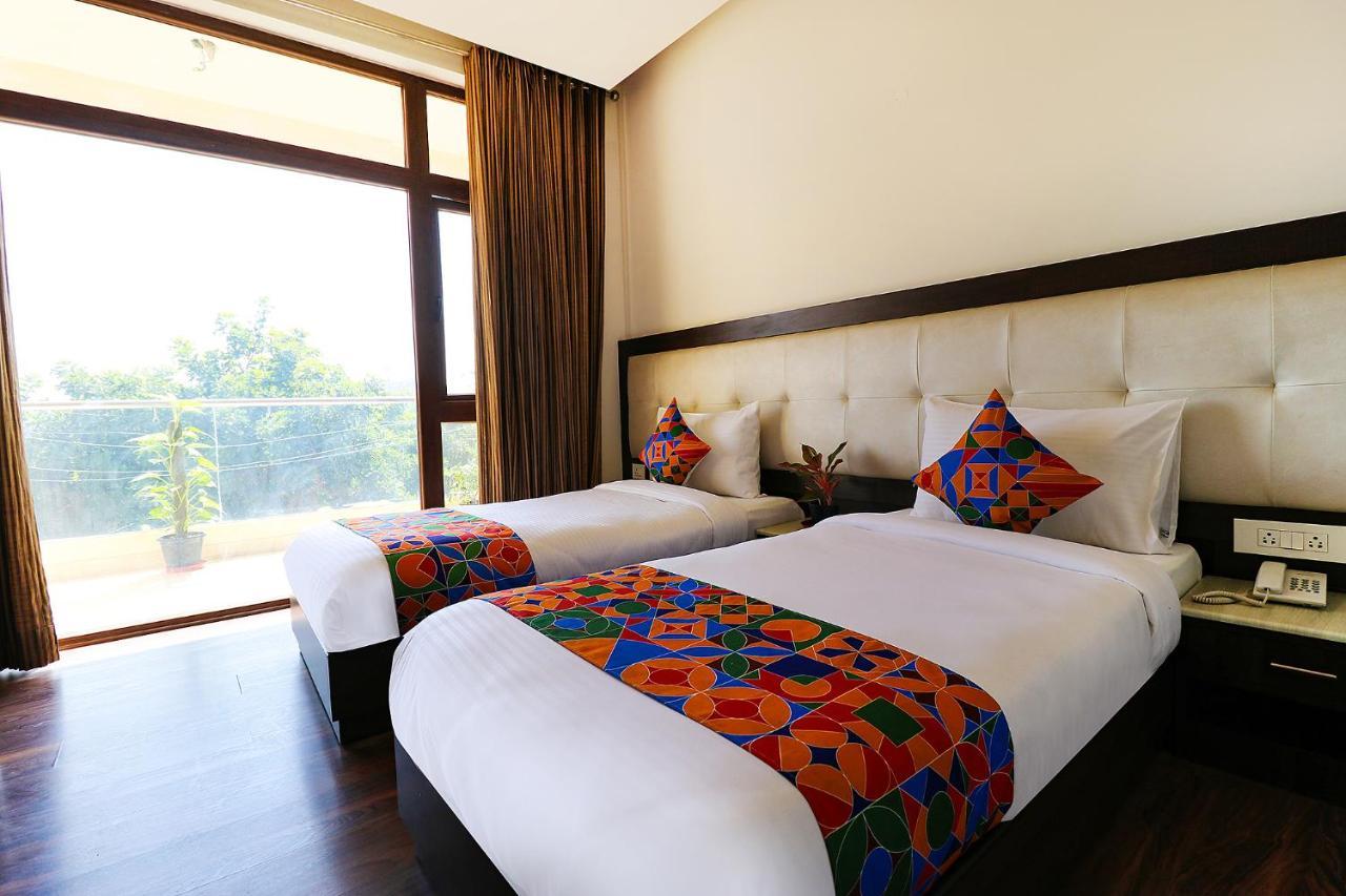 Fabhotel Oyster Villa Gurgaon Exterior foto